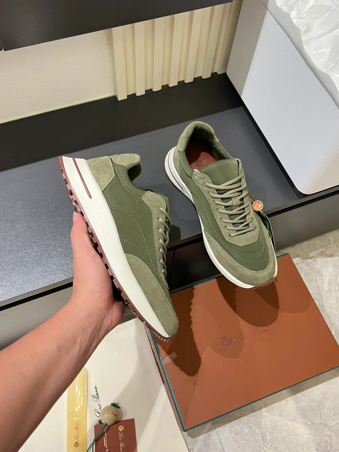 Men's men's shoes 💰p480 Loro men's shoes 💰piana niche classic jogging shoes, men's lace-up casual shoes and sneakers, high-quality lightweight and comfortable fabrics, suitable for outdoor leisure, the color scheme is young and energetic, and it looks great with sportswear or casual suits! Size: 38-44 (45 customized)